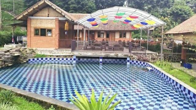 Camphills Eco stay