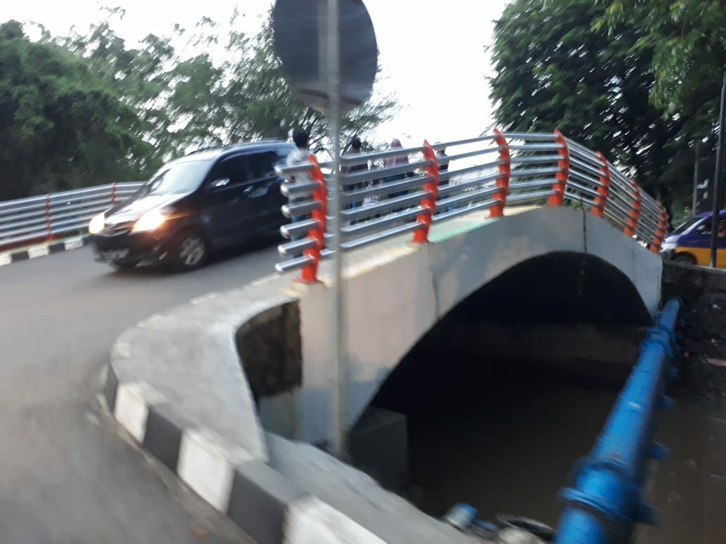Jalan TMP Taruna Kota Tangerang