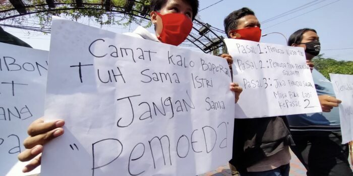 Aksi unjuk rasa KNPI di Kecamatan Batuceper