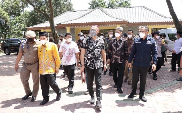 Kampung Membangun