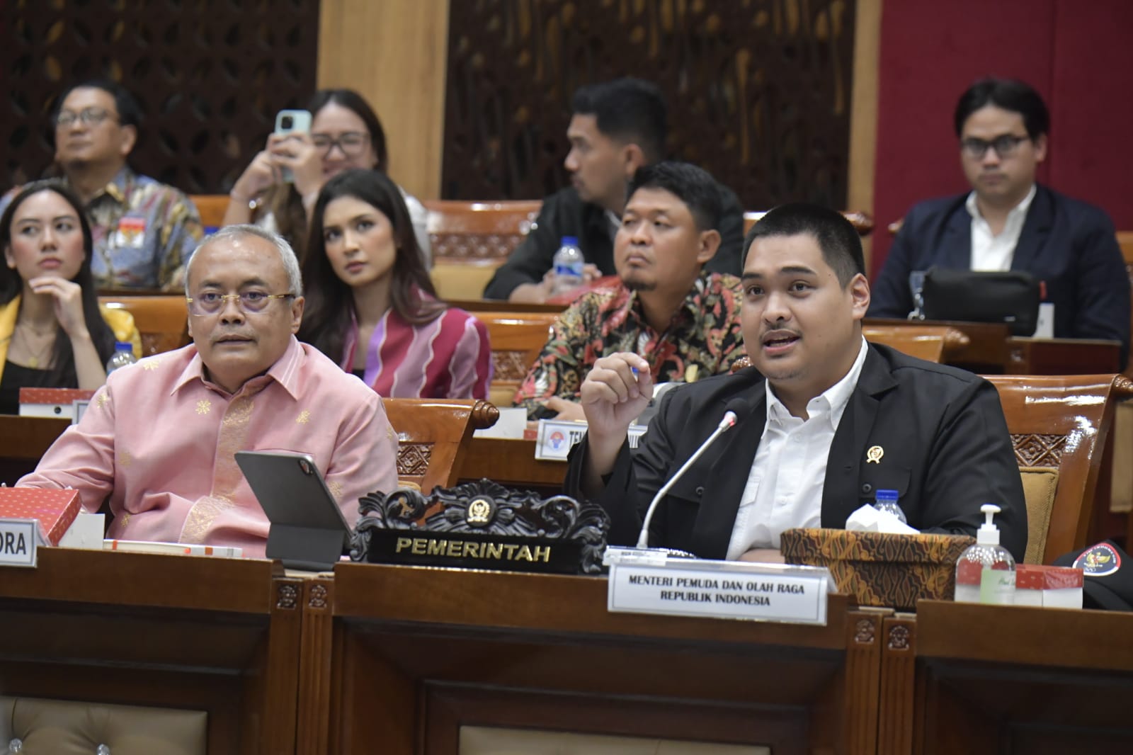 6932raker perdana dengan komisi x dpr menpora dito bahas rka k l dan rkp tahun 2024