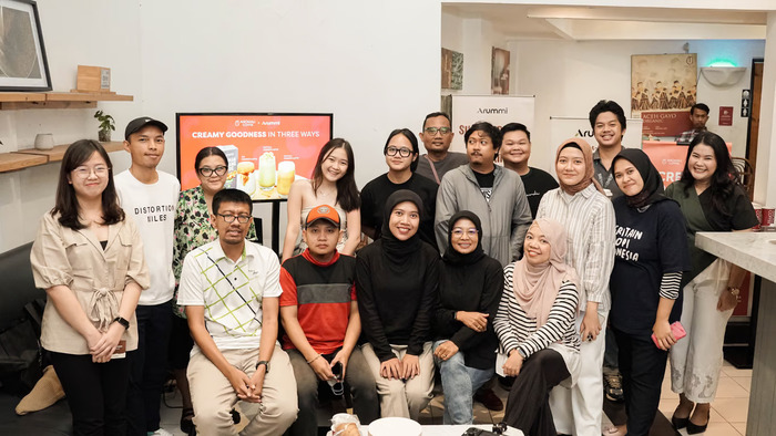dokumentasi media, kol, dan para tamu undangan di launching collaboration menu arummi x anomali coffee di anomali menteng dokumentasi media, kol, dan para tamu undangan di launching collaboration menu arummi x anomali coffee di anomali menteng