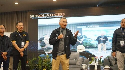 dokumentasi sekolah ceo x dahlan iskan. bisnishack (sumber vritimes.com) dokumentasi sekolah ceo x dahlan iskan. bisnishack (sumber vritimes.com)