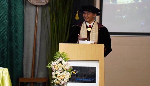 dokumentasi foto guru besar binus, binus media & publishing (sumber vritimes.com)