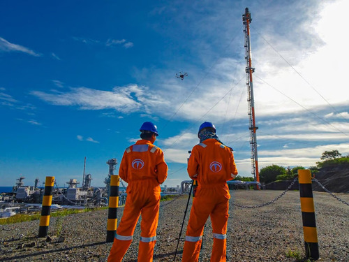 dokumentasi terra drone indonesia sukses melakukan inspeksi flare dan tangki di kilang lng