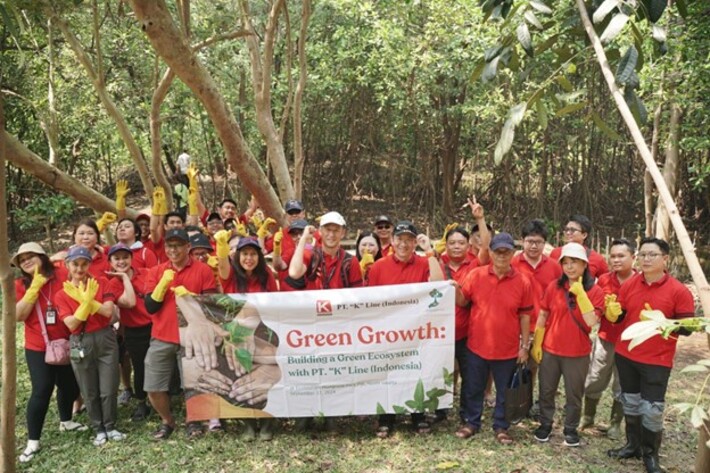 kegiatan csr “green growth”