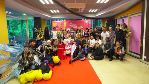 awesome japanese challenge dari mukbang sampai best outfit challenge, a&w indonesia sukses menghibur para cosplayers (1)