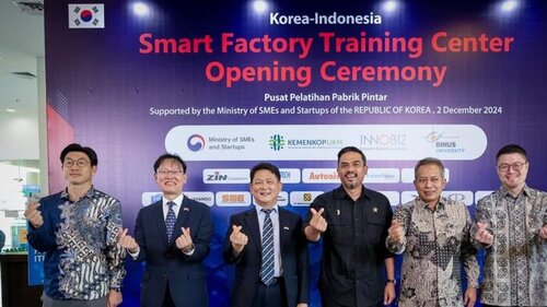 peresmian smart factory training center, binus university (sumber vritimes.com)