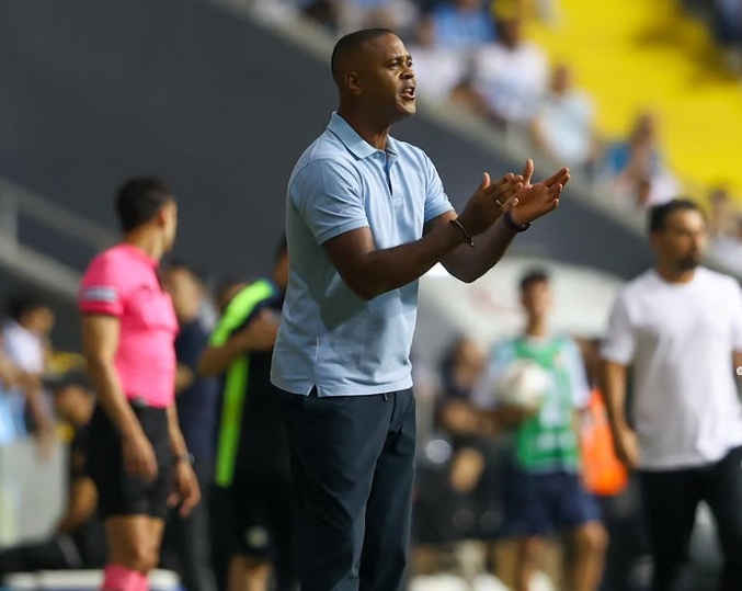 adu prestasi shin tae yong dengan patrick kluivert calon pelatih timnas indonesia selanjutnya esbmgn8ou9