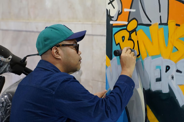kolaborasi binus university bersama ilustrator muda