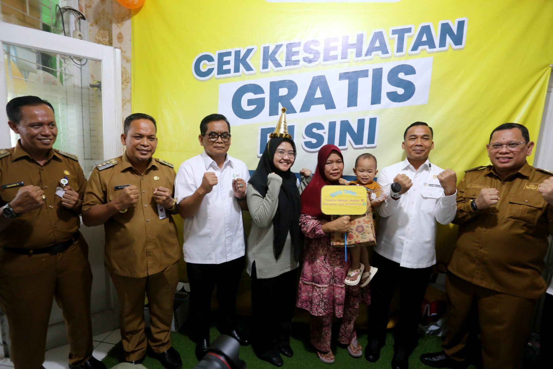 pelaksanaan cek kesehatan gratis menteri kependudukan puskesmas periuk jaya pj walikota12