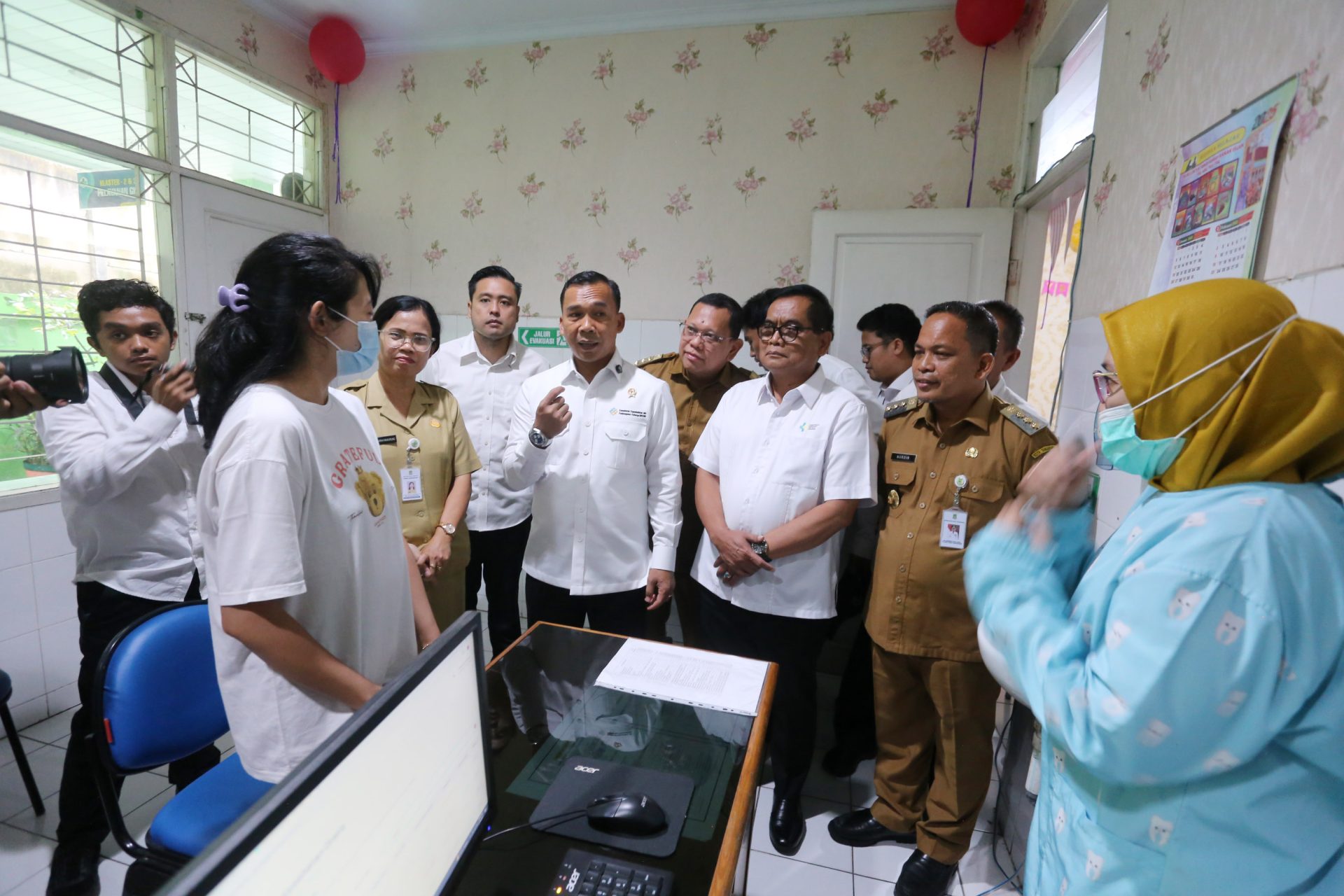 pelaksanaan cek kesehatan gratis menteri kependudukan puskesmas periuk jaya pj walikota5