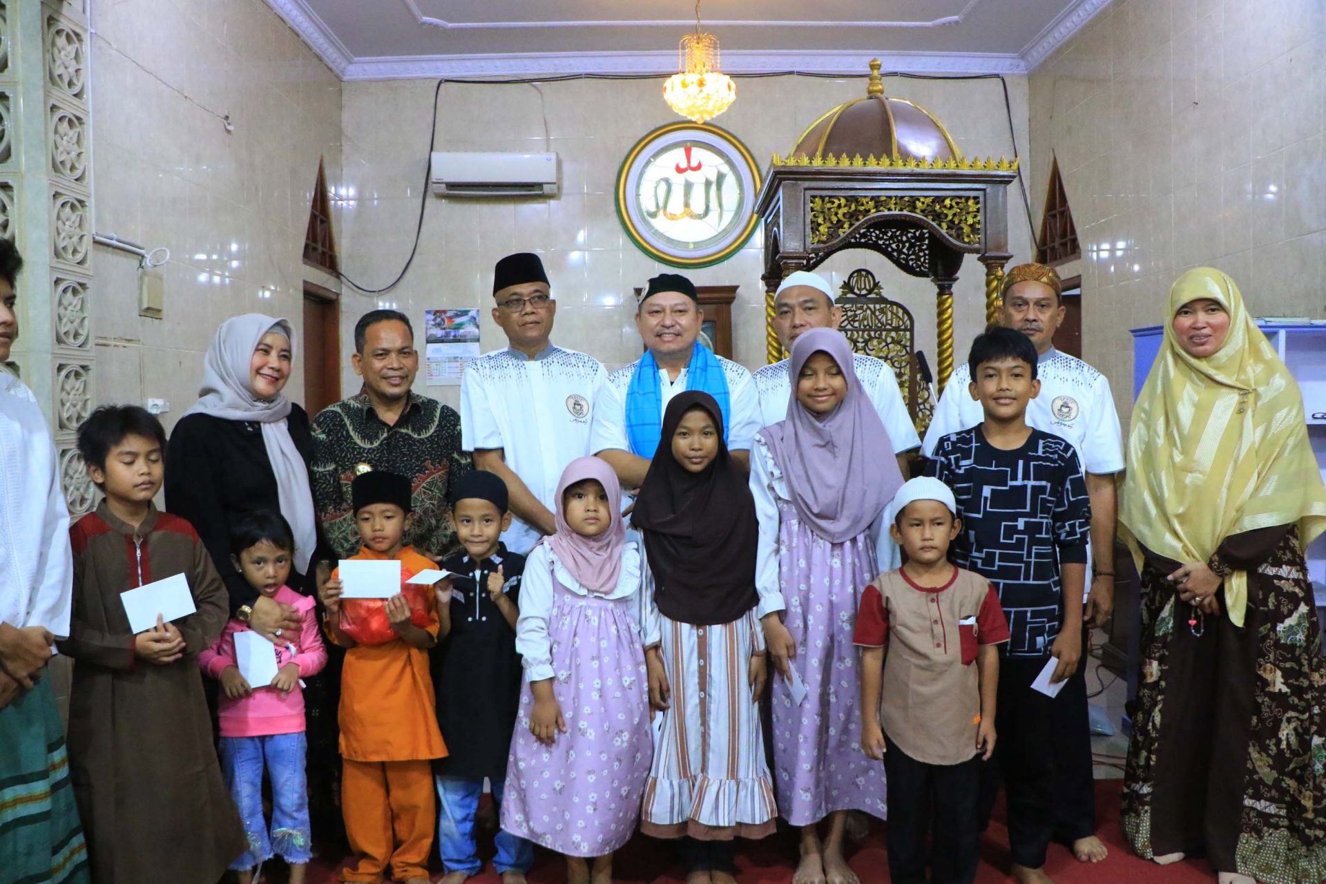 santunan anak yatim kel cibodas pj walikota 3 (2)