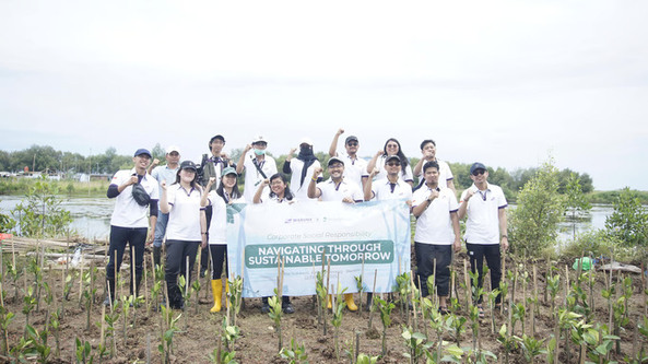 aksi hijau waruna group bersama lindungihutan penanaman 2000 pohon mangrove (1) (1)