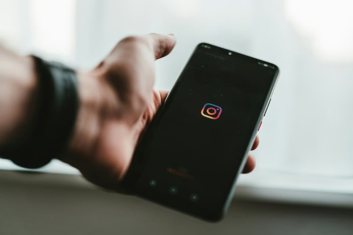 instagram 2025 bukan tentang feed lagi, tapi story dan interaksi