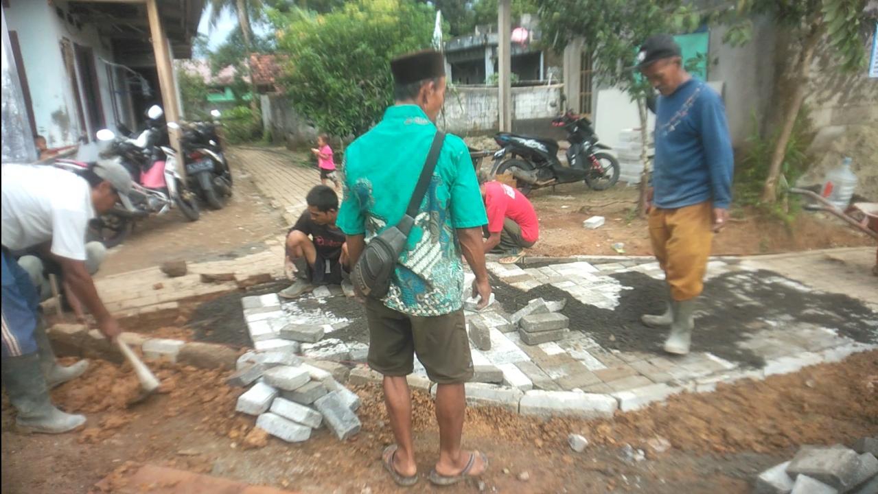 desa tarumanagara kecamatan cigeulis