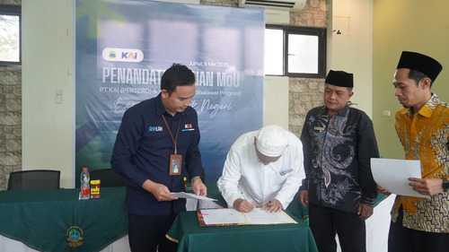 dukung mobilitas santri dan pengurus pondok pesantren