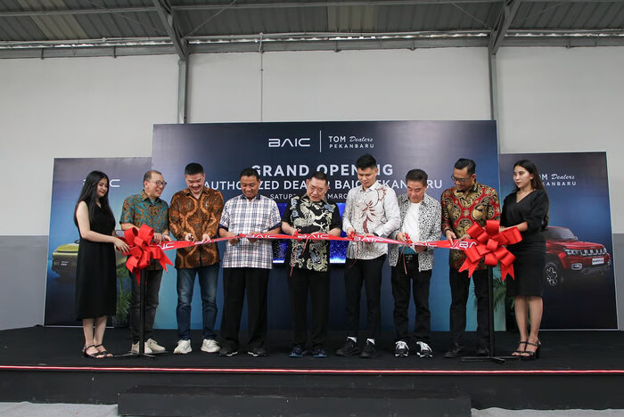 grand opening showroom baic di pekanbaru