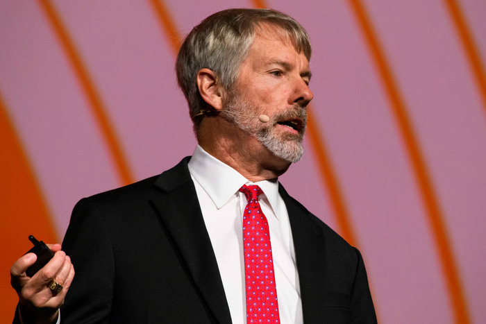 microstrategy akan borong bitcoin lagi (1)