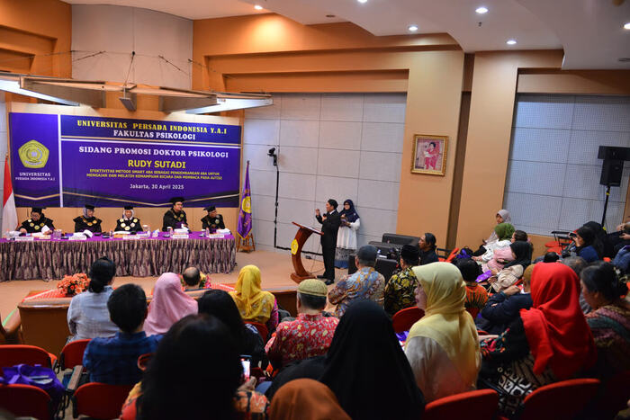 rudy sutadi raih gelar doktor psikologi dengan disertasi smart aba untuk autisme (1)