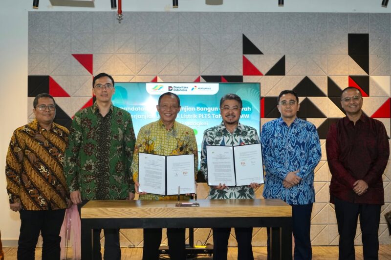 bangun plts di kek sei mangkei, ptpn iii (persero) dan pnre perluas komitmen energi terbarukan