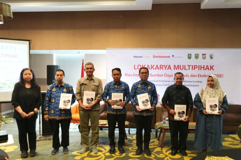 earthworm foundation bersama pemerintah provinsi riau menyelenggarakan lokakarya untuk memperkuat ketahanan melalui pendekatan lanskap terpadu dan berkelanjutan