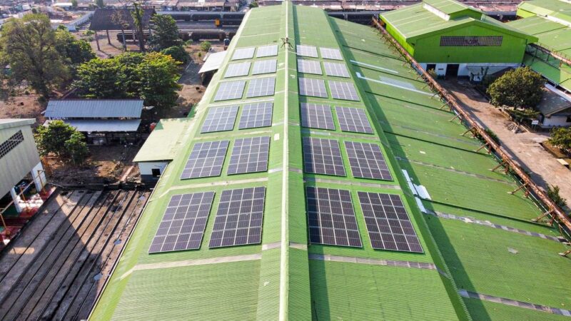 kai properti dukung transisi energi bersih lewat pemasangan plts di fasilitas kai