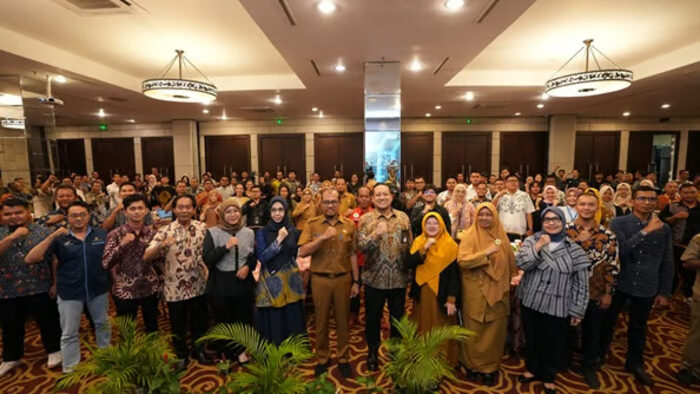 perkuat komitmen hijau, sucofindo dan dlh kalimantan barat sosialisasikan proper kepada pelaku industri