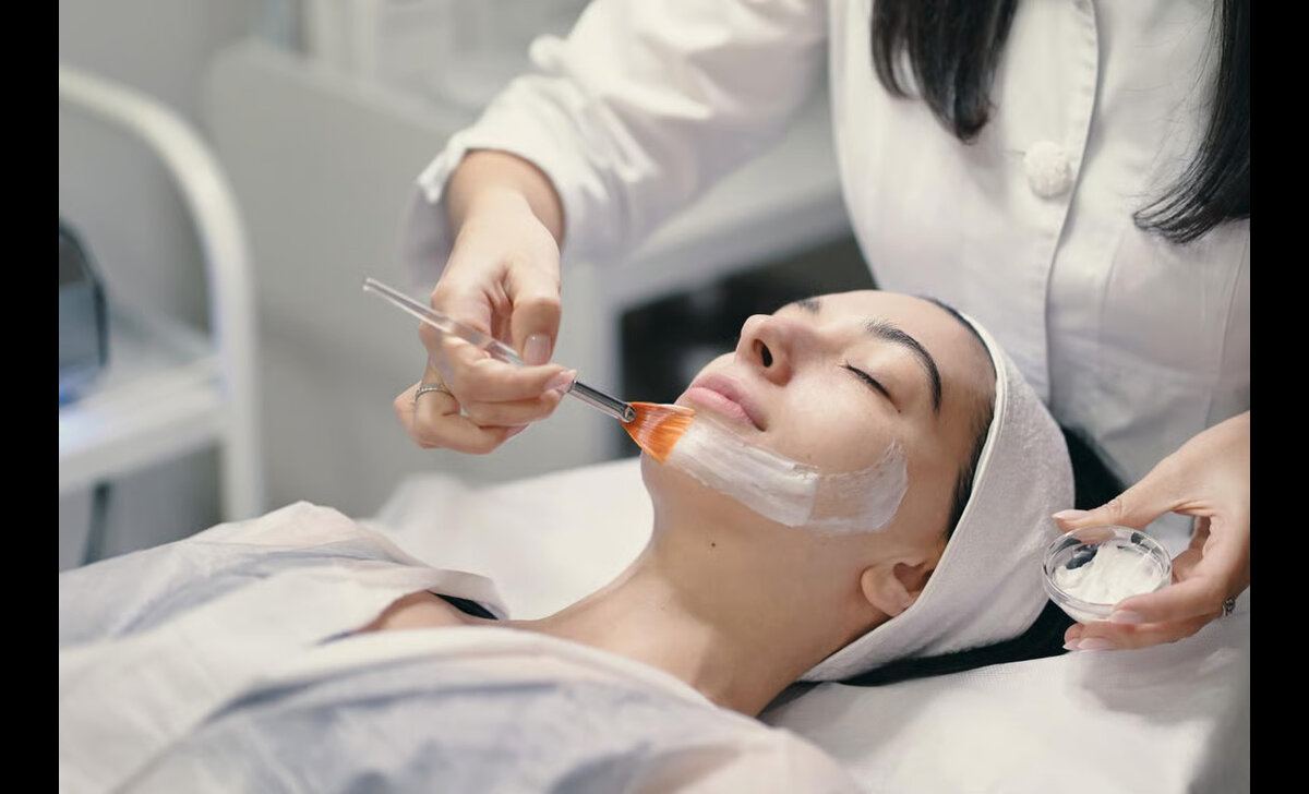 central insight digital marketing influencer dorong pertumbuhan klinik kecantikan