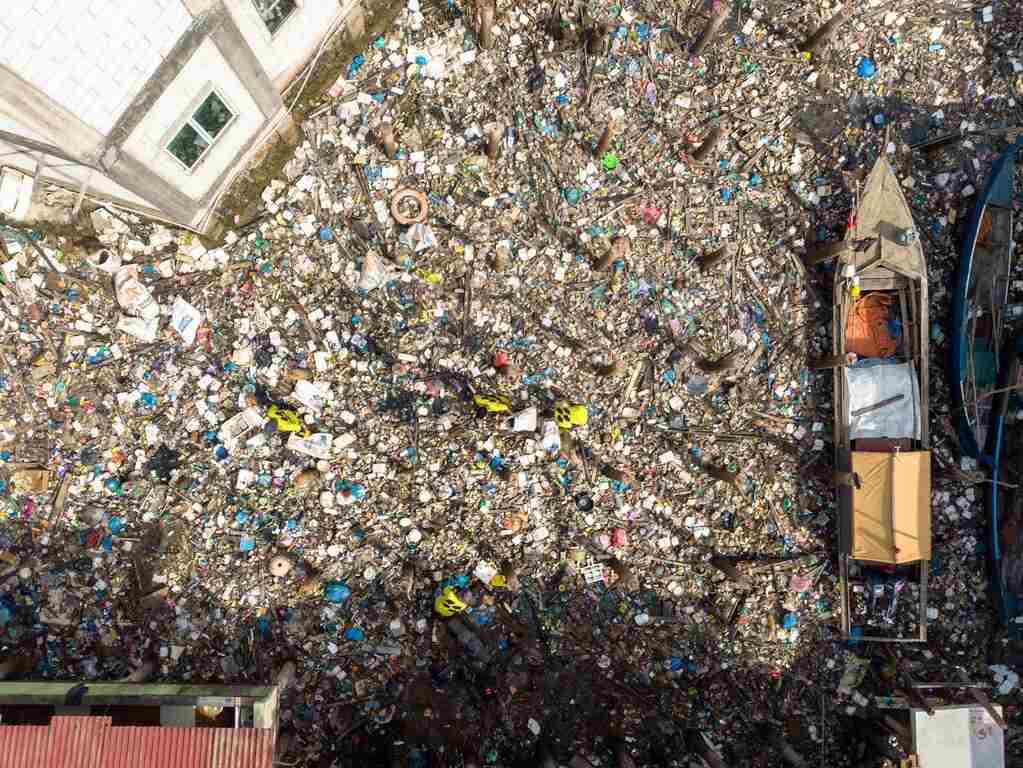 dari batam, bintan dan kini bali seven clean seas perluas operasi di indonesia untuk menghadapi salah satu krisis polusi plastik paling terlihat di dunia