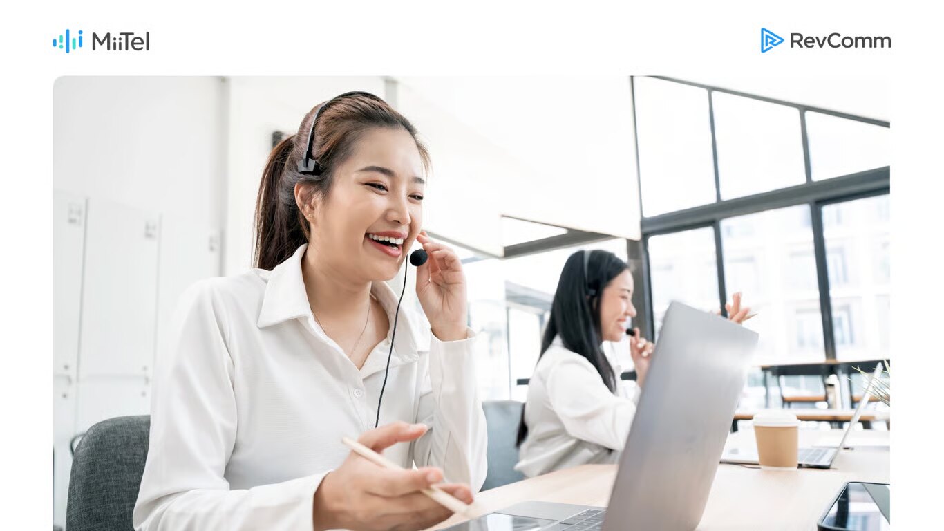bagaimana cara monitoring smiling voice di call center
