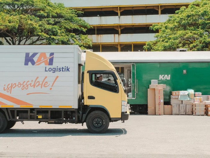 kai logistik catat pertumbuhan positif layanan kurir kalog express kai logistik catat pertumbuhan positif layanan kurir kalog express