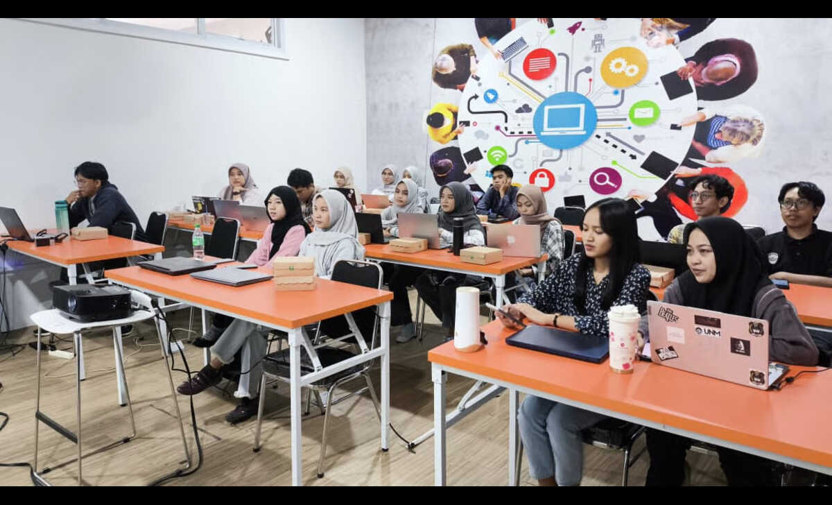 telkom hadirkan ai connect di makassar dorong peningkatan skill desain kreatif dengan advanced prom