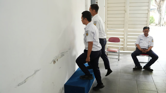 2.384 pekerja kai daop 8 surabaya ikuti tes kebugaran, siap sukseskan angkutan nataru 2025