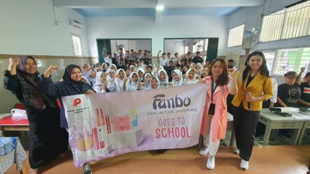fanbo ajak remaja tampil optimal luar dalam lewat beauty class dan content creator bareng priska sahanaya di smk puspita persada