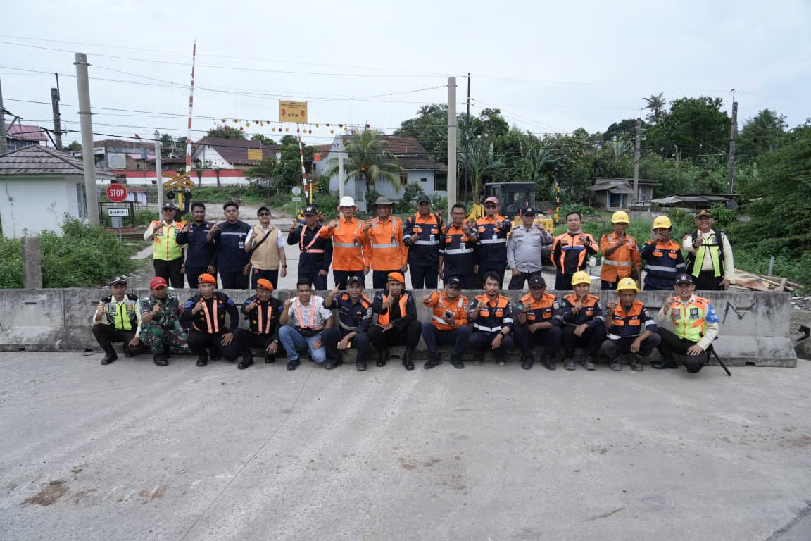 kai daop 1 jakarta dukung penutupan perlintasan tenjo usai peresmian fly over