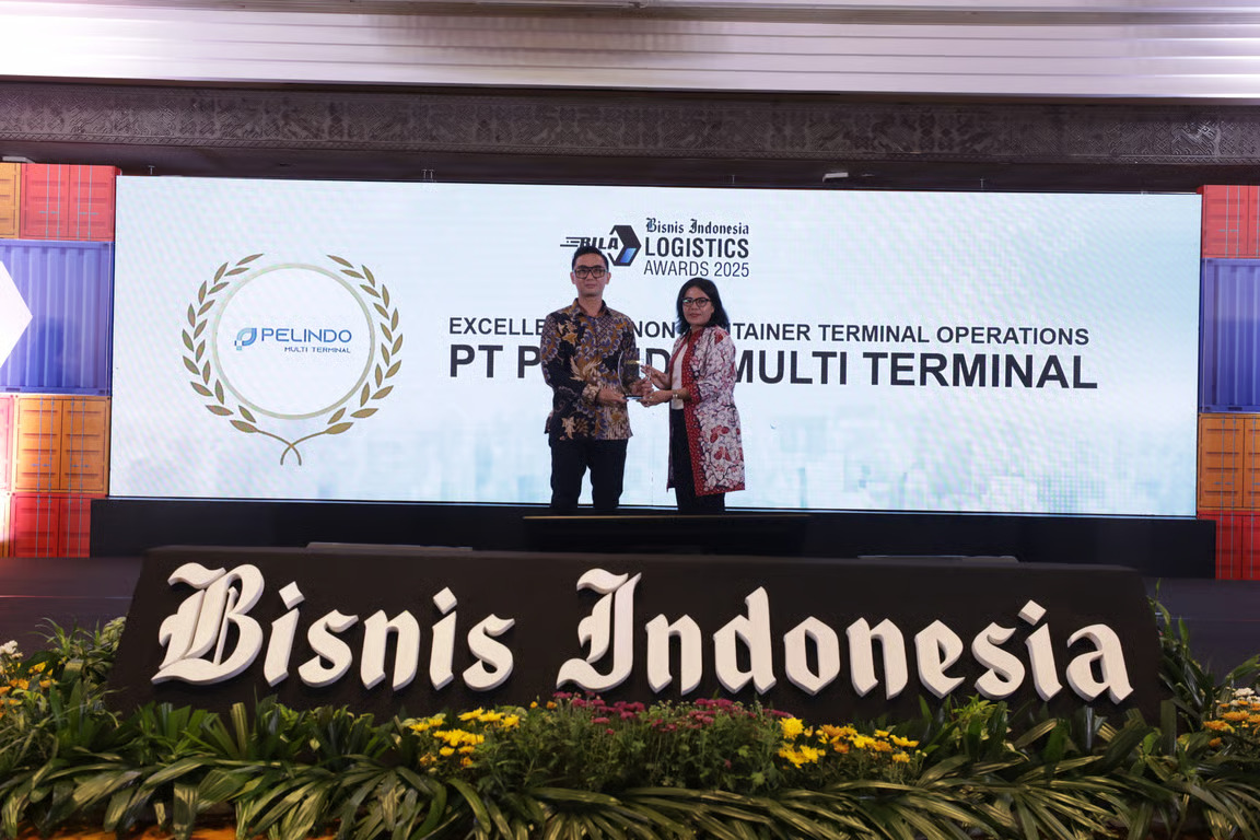 komitmen transformasi pelabuhan, pelindo multi terminal sabet penghargaan execellence in non container terminal operations