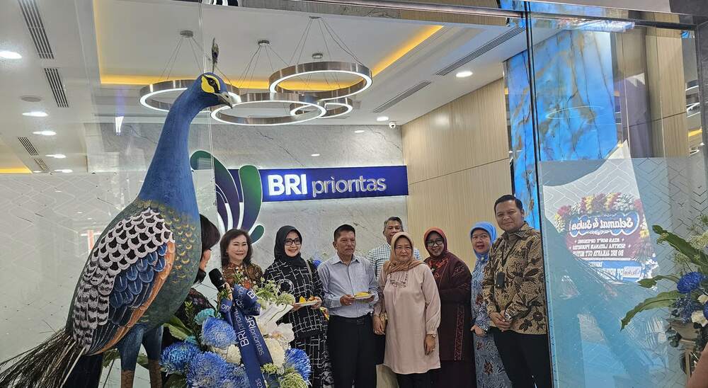 sentra layanan prioritas bri branch office cut mutiah region 6jakarta 1 hadir dengan wajah baru modern, elegan, dan nyaman untuk nasabah