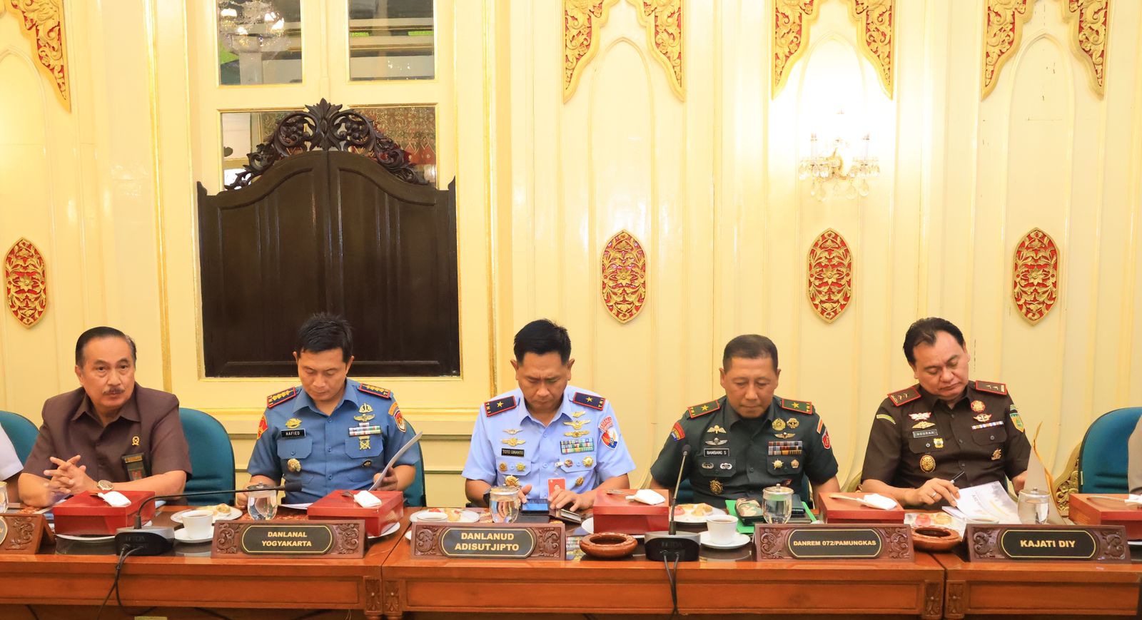 img 20251210 190330 img 20251210 190330