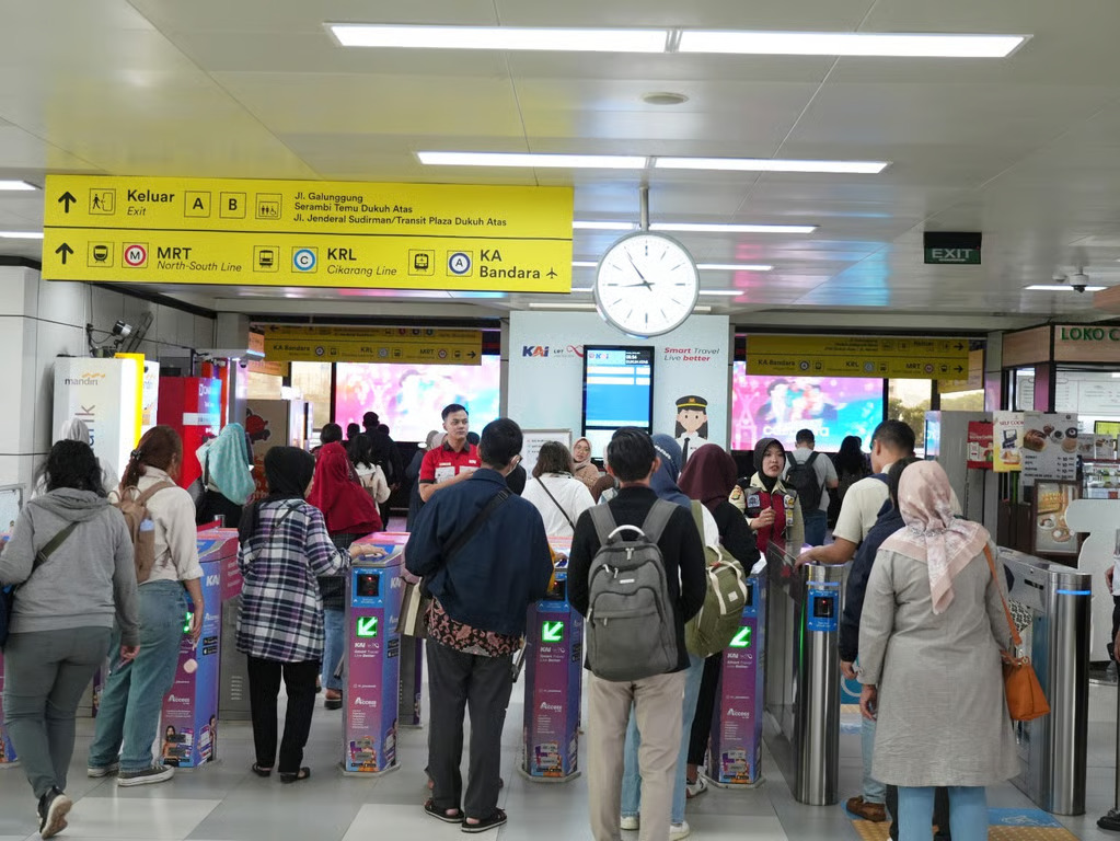 kai catat kenaikan pengguna lrt jabodebek pada periode 1–14 desember 2025 seiring penyesuaian pola operasional kai catat kenaikan pengguna lrt jabodebek pada periode 1–14 desember 2025 seiring penyesuaian pola operasional