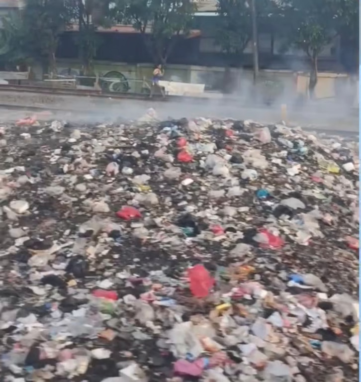 kai daop 1 jakarta kembali ingatkan warga tidak buang & bakar sampah di sepanjang jalur ka kai daop 1 jakarta kembali ingatkan warga tidak buang & bakar sampah di sepanjang jalur ka