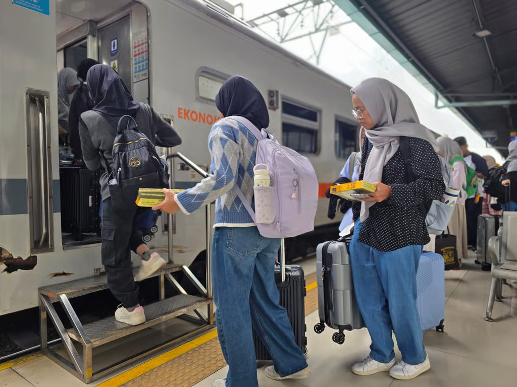 kai daop 1 jakarta mulai melaksanakan posko angkutan natal dan tahun baru 20252026