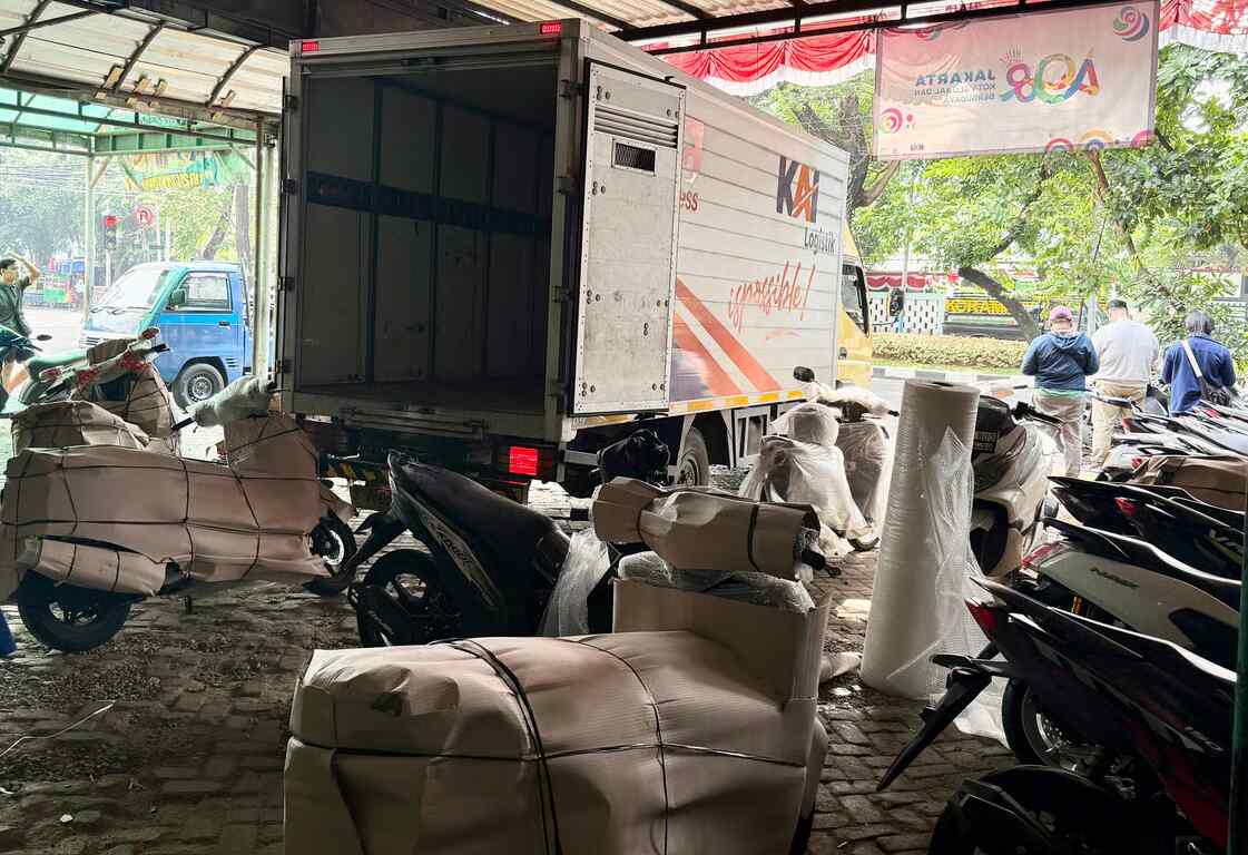 kai logistik tegaskan kesiapan angkutan motor sambut lonjakan nataru