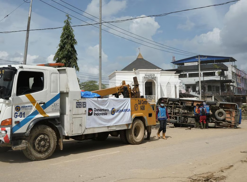 peduli masyarakat korban bencana banjir dan longsor