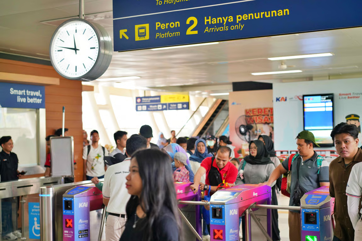 pengguna lrt jabodebek naik 8,76 persen