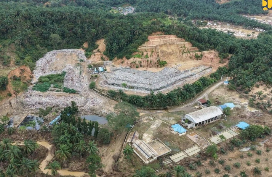 pulihkan sanitasi pascabencana, kementerian pu siapkan penanganan permanen tpa rantau dan iplt aceh tamiang