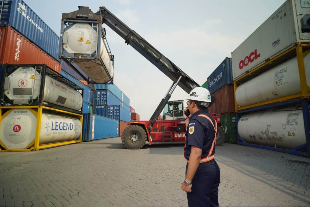 tumbuh 37% yoy, angkutan limbah b3 kai logistik tembus 14.256 ton