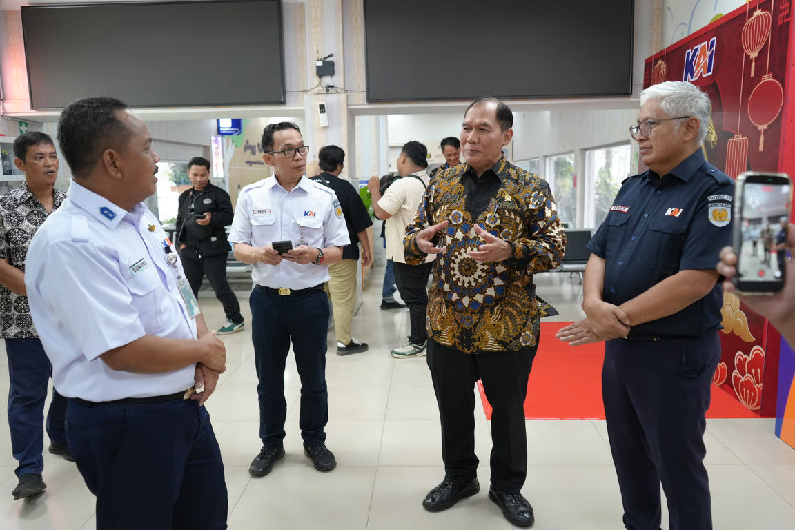 dpr ri dorong percepatan pembangunan jalur kereta api trans sumatera