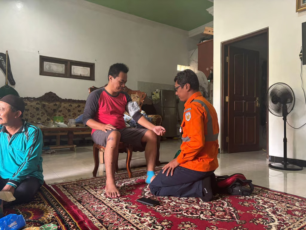 manajemen kai daop 4 pastikan awak ka menoreh korban temperan di cirebon mendapatkan penanganan medis dengan baik manajemen kai daop 4 pastikan awak ka menoreh korban temperan di cirebon mendapatkan penanganan medis dengan baik
