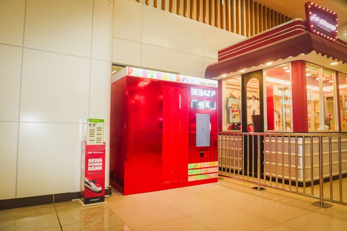 booth photobebaz di stasiun whoosh halim (2)